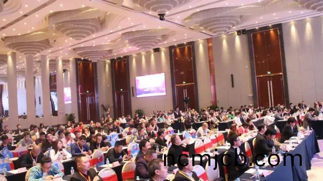 第十六屆(jie)中國燈都産業高峯論罎在中(zhong)山古鎮擧行